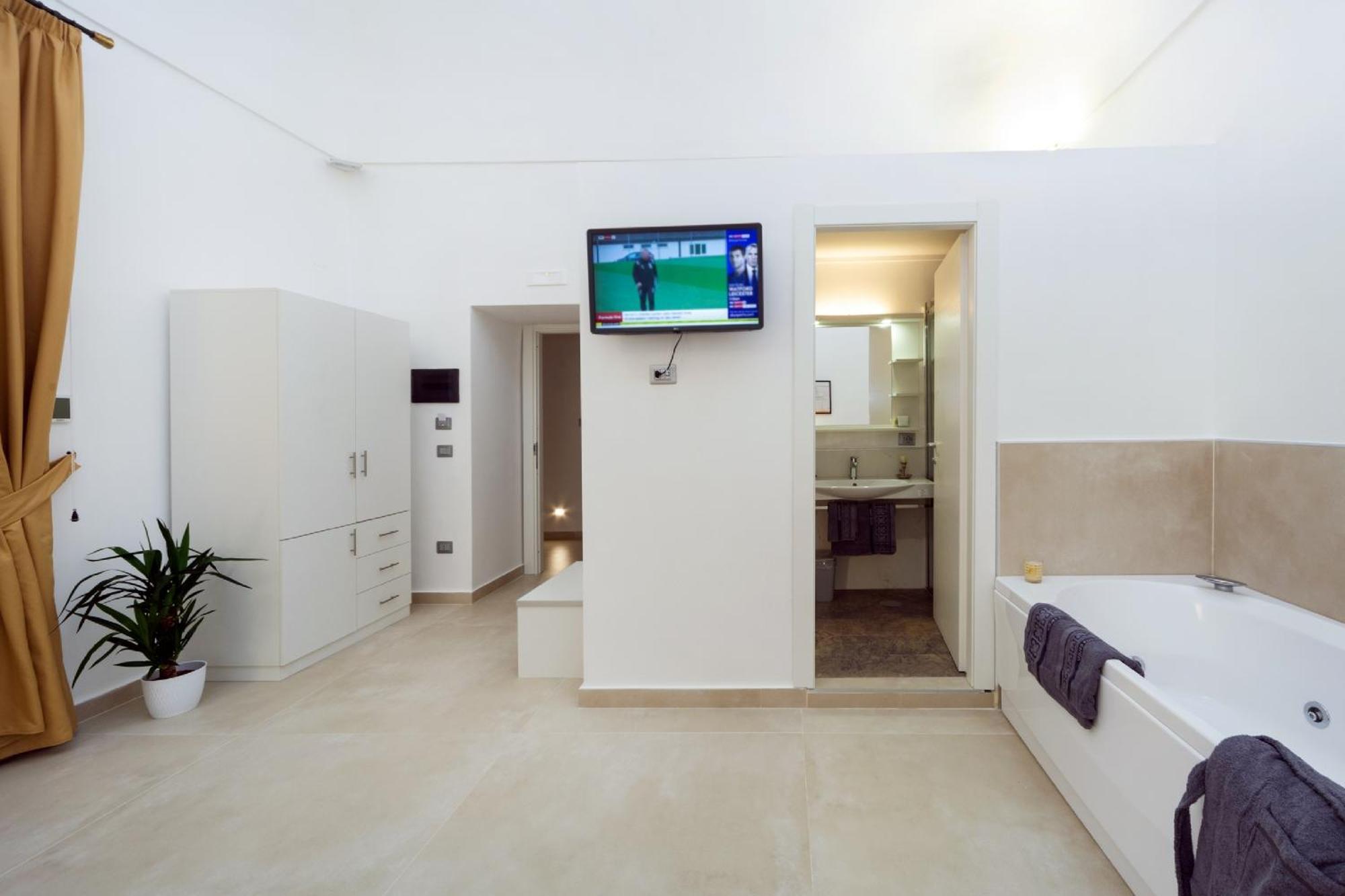 Hotel Il Tesoro Smart Suite&spa Napoli